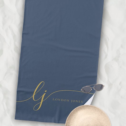 Monogram Moderne Elegante Navy Gold Script Initial Strandlaken