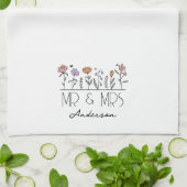 Monogram Mr. & Mrs Wildflower Passen getrouwd Theedoek (Gevouwen)