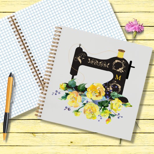 Monogram  naaigmachine Gele Florals Notitieboek