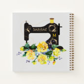 Monogram  naaigmachine Gele Florals Notitieboek (Achterkant)