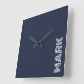 Monogram naam donkerblauw wit moderne strepen vierkante klok (Hoek)