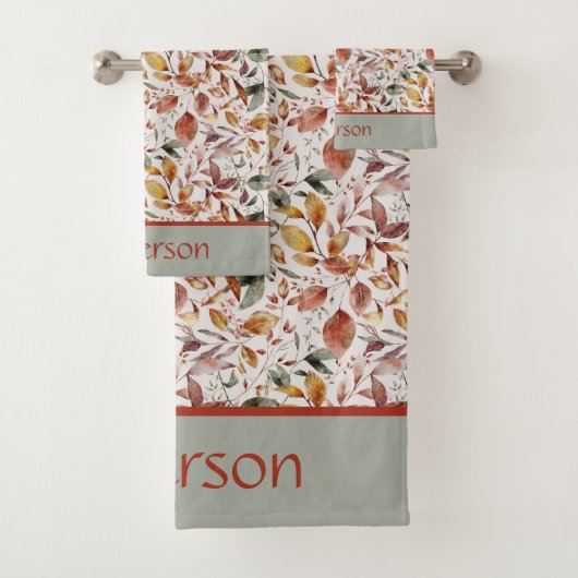 Monogram Naam Fall Leaves Green Oranje Red Bad Handdoek (Insitu)