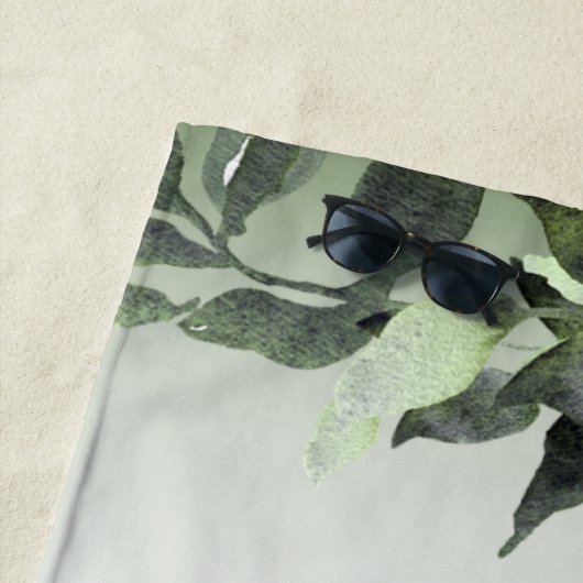 Monogram Naam Greenery Floral Eucalyptus Leaves Strandlaken (In situ)