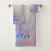 Monogram Naam in Blauw op Moeder van Parel | Bad Handdoek (Insitu)