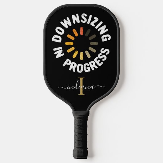 Monogram Naam Initiaal Downsizing in Progress Gag Pickleball Paddle (Achterkant)