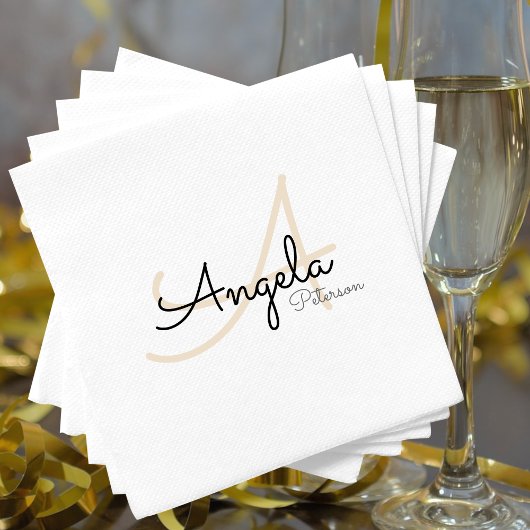 Monogram (naam + initiaal) op witte standaard servetten