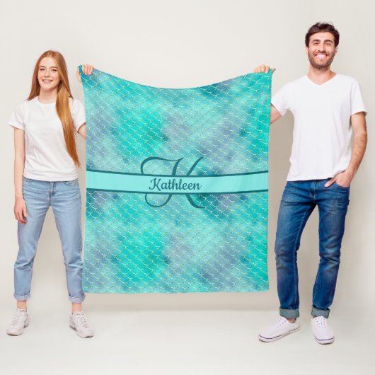 Monogram naam initiaal zeemeermin blauw paars groe fleece deken (In situ)