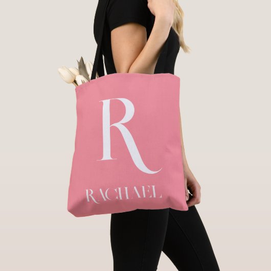 Monogram Naam Modern Stijlvol Roze Tote Bag (Dichtbij)