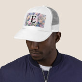 Monogram naam op waterverf Bloemen in pastels Trucker Pet (In situ)