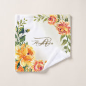 Monogram Naam Oranje Geel Bloemrijke Groene Modern Bad Handdoek (Wasdoekje)