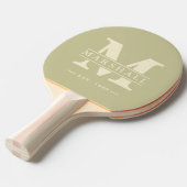 Monogram & Naam Overlay Polo Stof Sage Tafeltennisbatje (Voorkant Gekanteld)