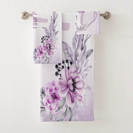 Monogram Naam Roze Floral Violet Paars Lijst Bad Handdoek (Insitu)