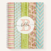 Monogram Naam Shabby-Rozen op bijtende houten kato Notitieboek (Voorkant)
