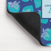 Monogram Name Blue Summer Strawberry Pattern Muismat (Hoek)