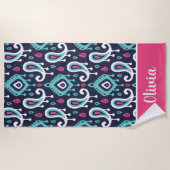 Monogram Navy and Pink Ikat Paisley Name Strandlaken (Voorkant)