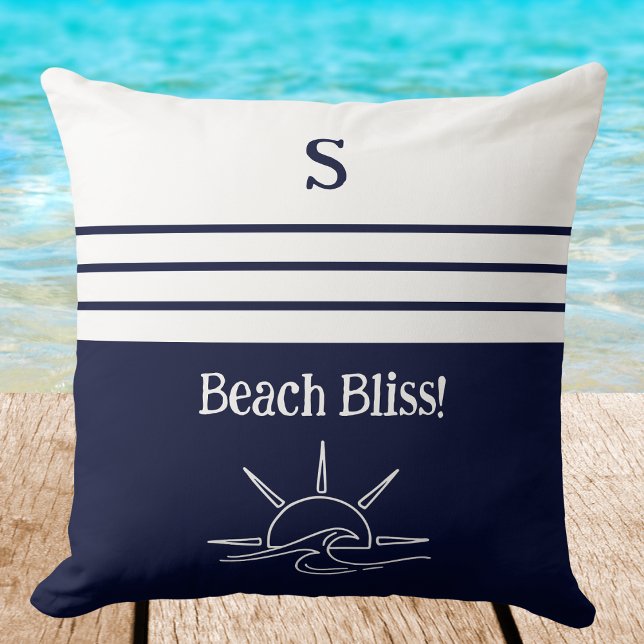 Monogram Navy Blue Stripes Nautical Beach House Kussen (Creator heeft geüpload)