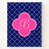 Monogram Navy Pink en White Quatrefoil Notitieboek (Achterkant)
