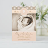 Monogram Neutral Beige Birth kondiging Nieuwe Lief Aankondiging (Staand voorkant)