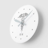 Monogram Nurse Silver Grey Caduceus op wit Ronde Klok (Hoek)