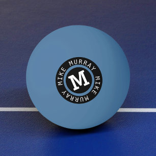 monogram op blauw pingpongbal