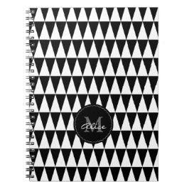 Monogram op driehoekspatroon notitieboek