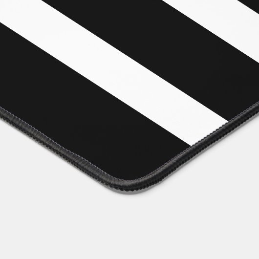 Monogram op Gestreept Zwart & Wit Bureaumat (Hoek)