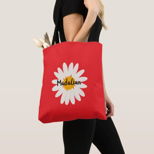 Monogram op levendige achtergrond bloemen rood tote bag (Dichtbij)