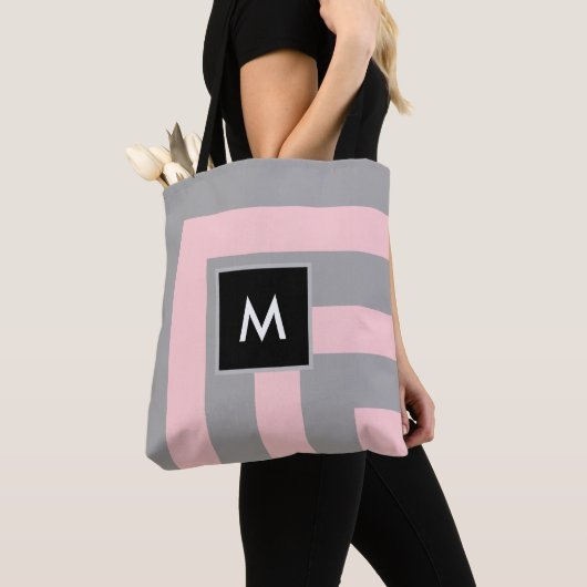 Monogram op lichtgrijs en roze strips tote bag (Dichtbij)