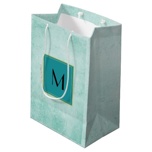 Monogram op Mint Groene papiertextuur Medium Cadeauzakje (Achterkant Gekanteld)