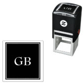Monogram op zwarte achtergrond  zelfinktende stempel (In situ)
