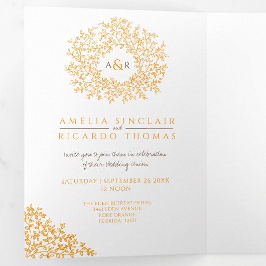 Monogram oranje bruine bladvalbruiloft drieluik uitnodiging (Binnenzijde eerst)