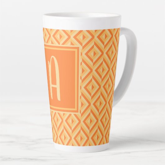 Monogram Oranje driekleurig diamantpatroon Latte Mok (Rechterhoek)