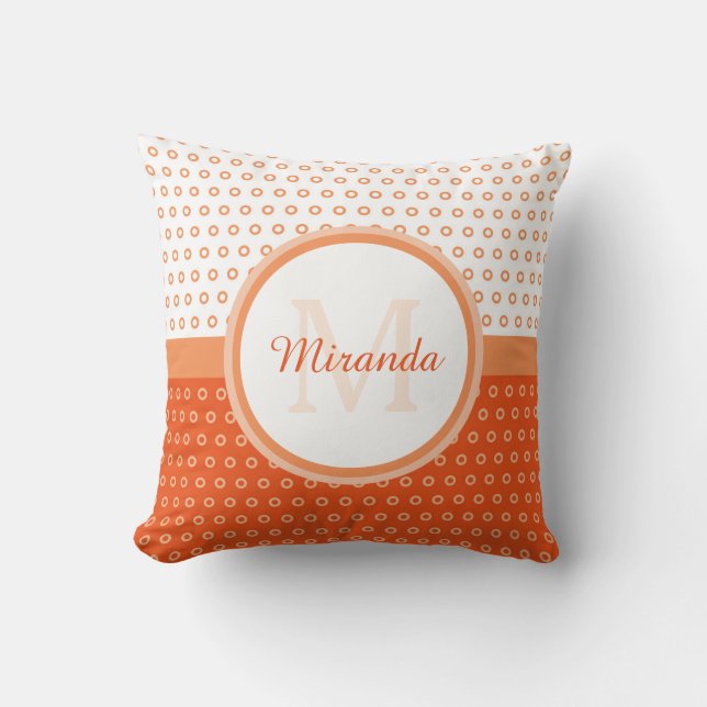 Monogram Oranje en witte pooldots met naam Kussen (Voorkant)