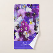 Monogram Paars Blauw Witte Bloemige Viooltjes Bloe Bad Handdoek (Handdoek)