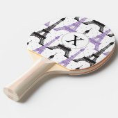 Monogram Paars Chic Eiffel Tower Patroon Tafeltennisbatje (Voorkant Gekanteld)