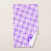 Monogram paarse cirkels bad handdoek (Handdoek)