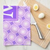 Monogram paarse cirkels theedoek (Quarter Fold)