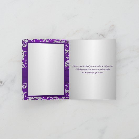 Monogram Paarse en Zilveren Damask Dank u Kaart (Binnen)