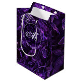 Monogram Paarse  Floral GIft Bag Medium Cadeauzakje (Voorkant Gekanteld)