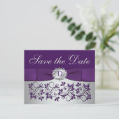 Monogram Paarse Grijze Bloemen Save the Date Brief Aankondigingskaart (Staand voorkant)