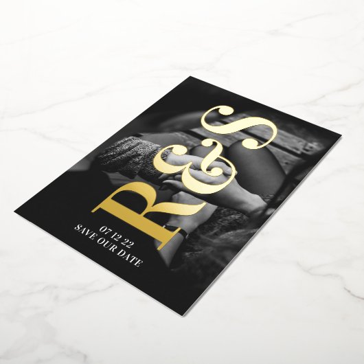 Monogram Paarse Herfst sparen de Datum Folie Uitnodiging (Gedraaid)