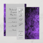 Monogram Paarse textuur Rsvp Uitnodiging (Voorkant / Achterkant)