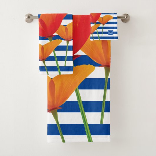 Monogram papaverblauwe stripes bad handdoek (Insitu)