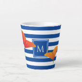 Monogram papaverblauwe stripes latte mok (Voorkant)