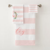 Monogram Paradise Floral en Stripes Bad Handdoek (Insitu)