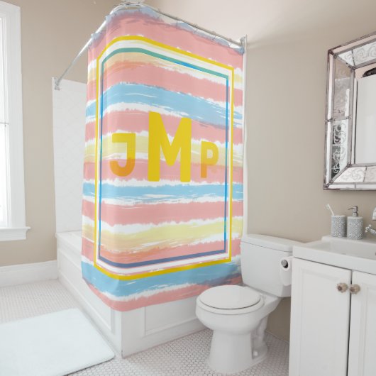 Monogram Pastel Roze Blauw Gele Strepen Douchegordijn (In situ)