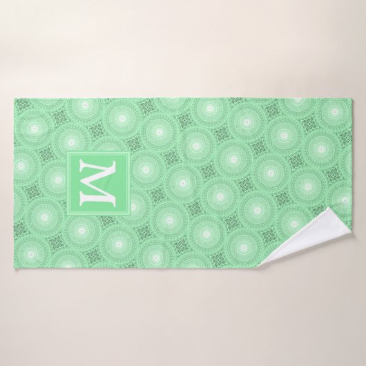 Monogram patroon groene cirkels badhanddoek (Badhanddoek)