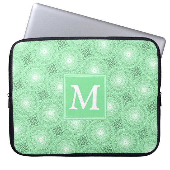 Monogram patroon groene cirkels laptop sleeve (Voorkant)