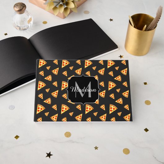 Monogram patroon pizza's gastenboek (Voorkant open)