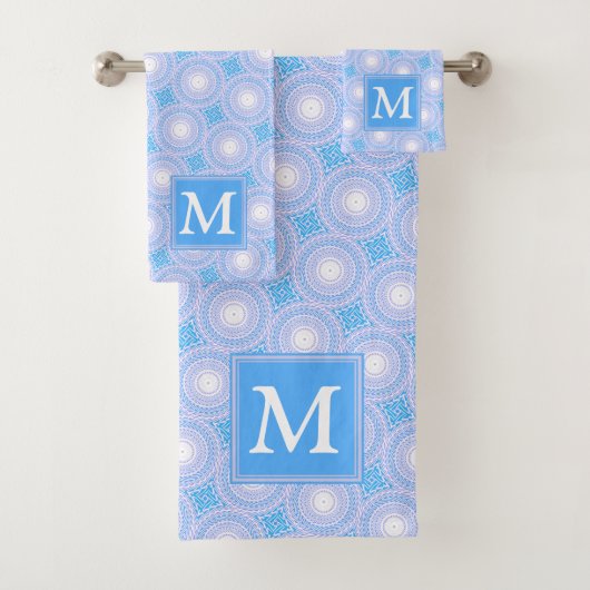 Monogram patroon van elektrische blauwe cirkels bad handdoek (Insitu)